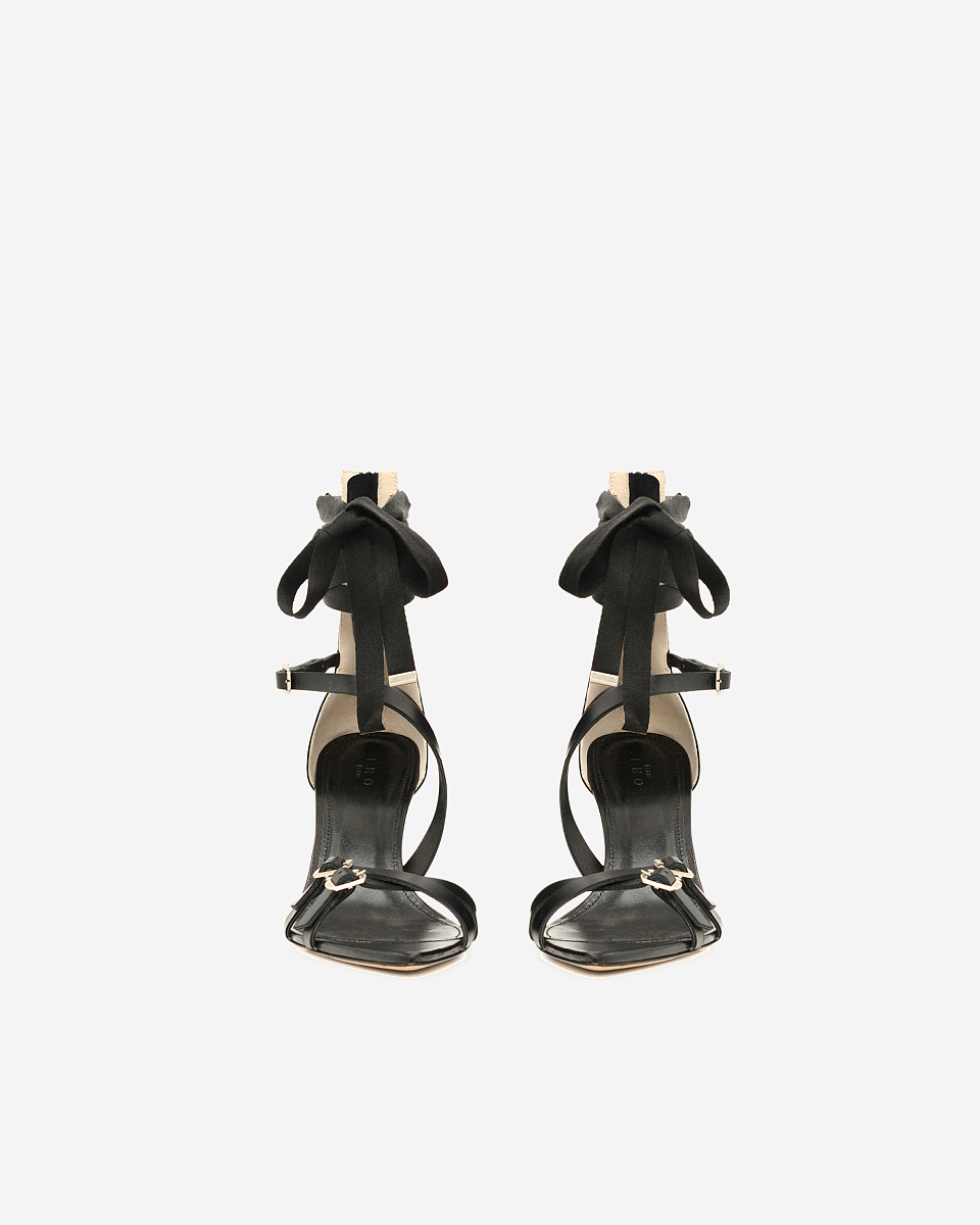 БОСОНОЖКИ С ЛЕНТАМИ И РЕМЕШКАМИ VALENTE